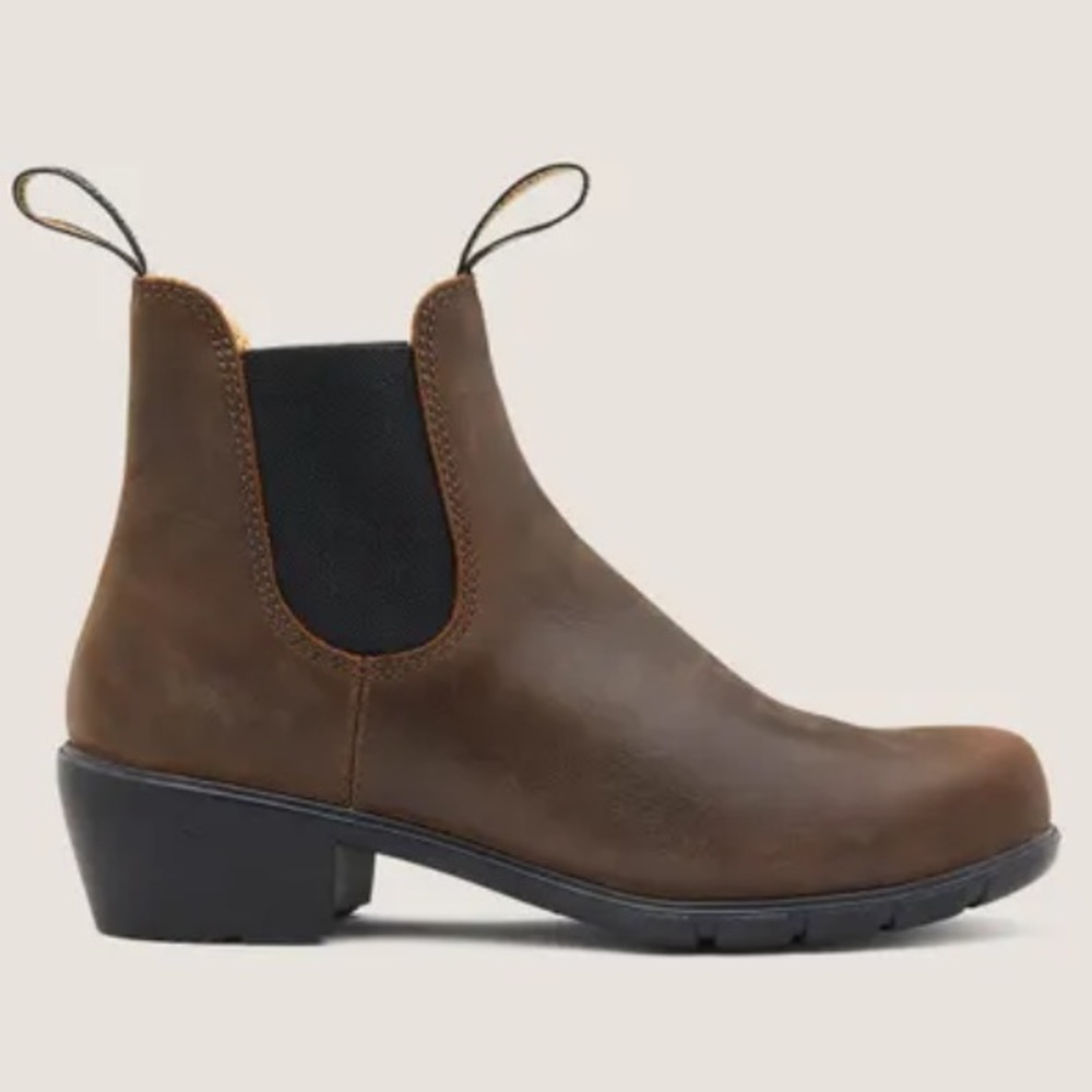 Blundstone 1673 Antique Brown Heeled Chelsea Boots